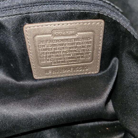 Vintage Coach Ashley in Dark Gold - Picture 11 of 13